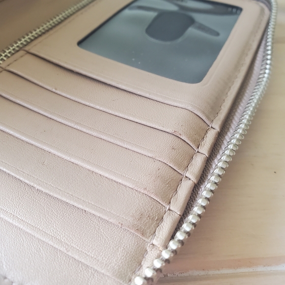 MARC BY MARC JACOBS 'New Q Wingman' - Picture 6 of 6